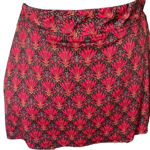Lija Pink and Black Leaf Pattern Skort